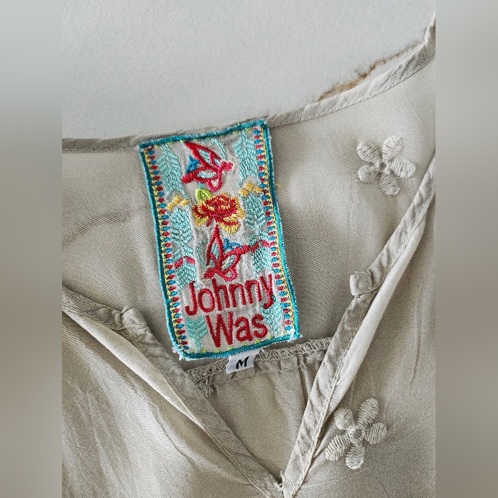 Johnny Was Tunic Embroidered Floral Beige Cupra Rayon Sheer V Neck Top Sz M - Picture 10 of 16
